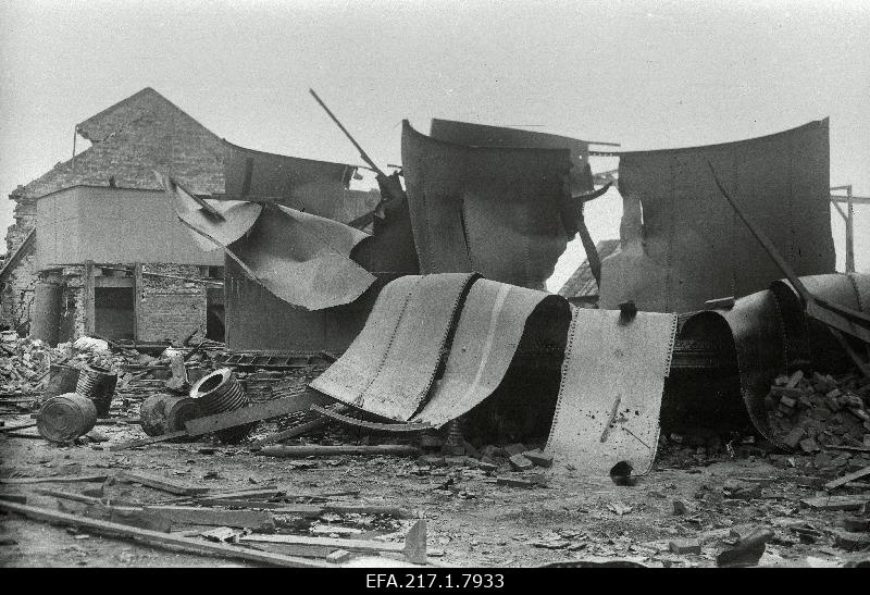 The ruins of the plant for immoving railways.