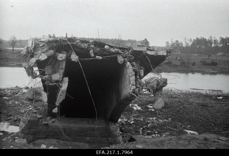 Broken Picasilla Bridge.