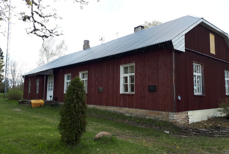 Hirvli raamatukogu rephoto