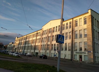 A. m. Luther factory gate near Pärnu mnt rephoto