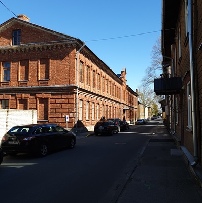 Väike-Patarei Street 10. Old brick building. rephoto