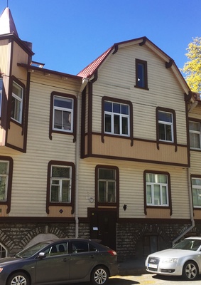 Korterelamu Tallinnas Roo tn, hoone vaade. Ins Karl Jürgenson rephoto