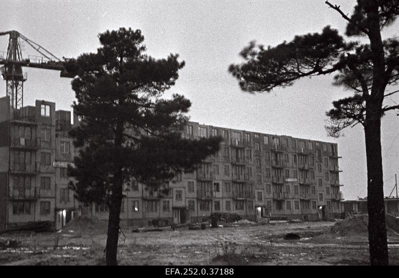 Construction of large panels in Mustamäe.