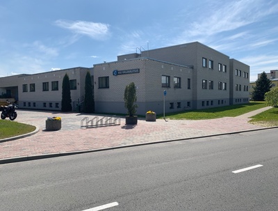 Kiili söökla-ühiselamu, külgvaade. Arhitekt Tõnu Liigand rephoto