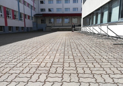 Tallinna 46. Students of secondary school (left) swimmer Arvet Paurman, teacher of physical education Endel Läte, volleyballer Edgar Haavik and midland runner Mati Laudisal to organize the school sports field. rephoto