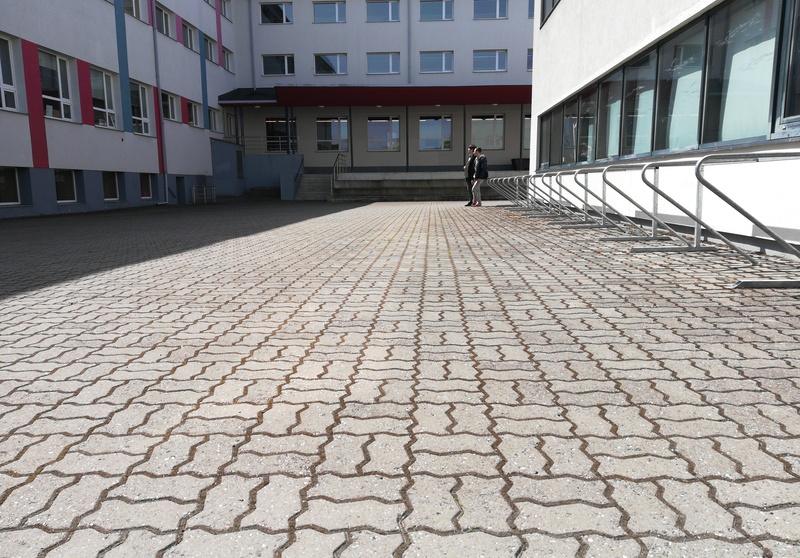 Tallinna 46. Students of secondary school (left) swimmer Arvet Paurman, teacher of physical education Endel Läte, volleyballer Edgar Haavik and midland runner Mati Laudisal to organize the school sports field. rephoto