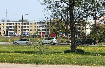 Väike-õismäe, beach building, apartments in the backyard rephoto