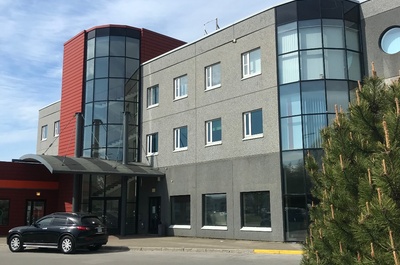 Pood Automaailm Tallinnas Mustamäe teel rephoto