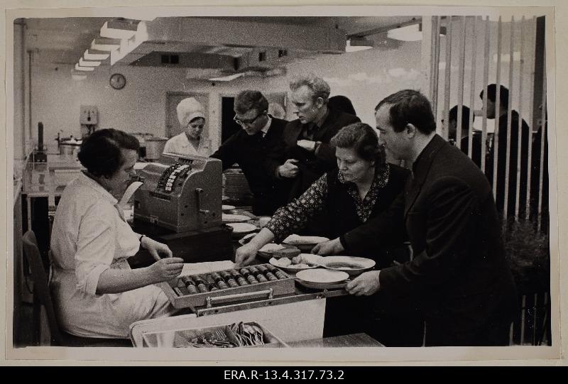 Dining No. 30. In the competition "Super Entrepreneur of Work and Service Cultural Enterprise" organized by the Trust of Tallinn Food Facilities, Restaurants and Cafés, 1969