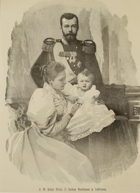 Emperor Nikolai II and emperor Aleksandra Feodorovna with her oldest daughter Olga