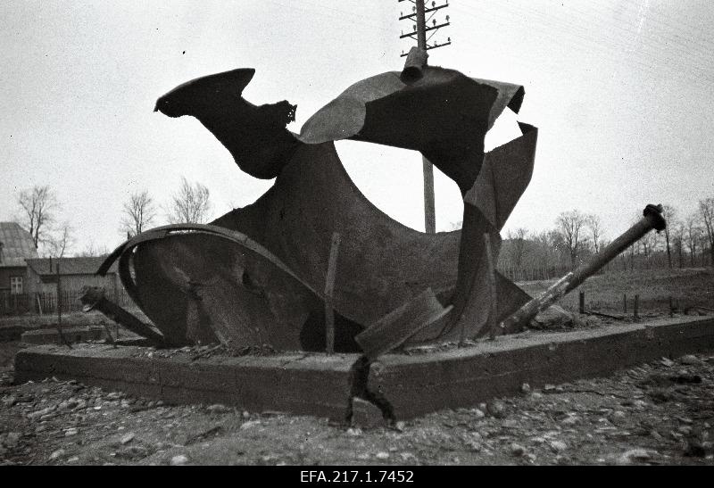 The water tower destroyed by Sindi railway station.