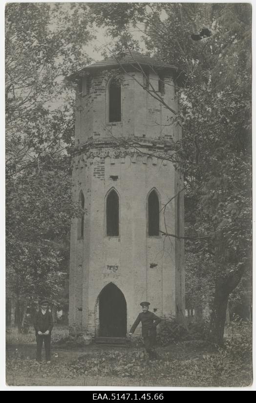 Vana-Vändra Manor belonging to the Water Tower Bar Tiesenhausen