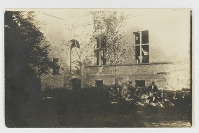 Group picture, 1930  duplicate photo