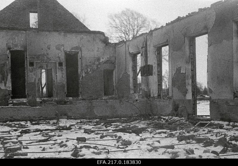 Burned ruins of Viljandi folk house, where the library and cinema were founded.