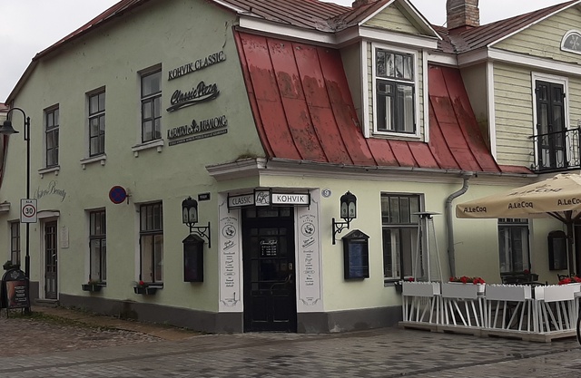 Kuressaare, UKUARU kauplus Lossi tänaval rephoto