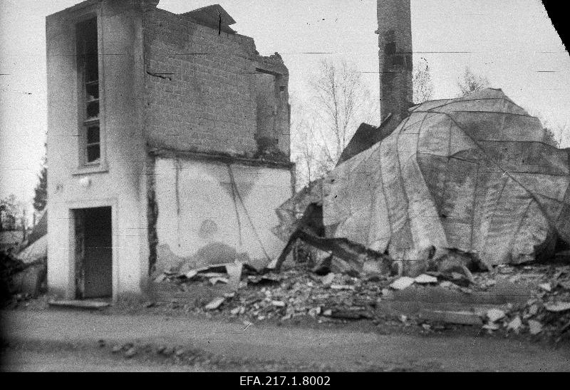 Ruins of dining and business premises in Tõrva.