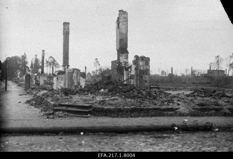 Ruins of residential buildings on Tartu Street.