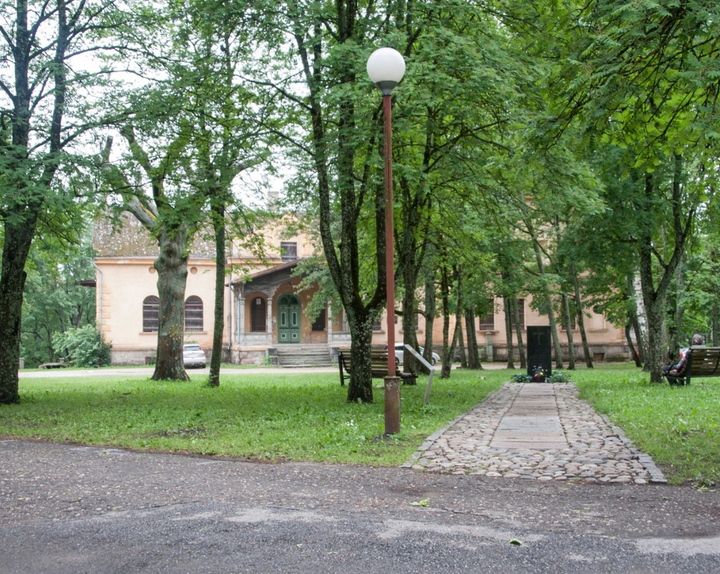 Preface of Viljandi Manor rephoto