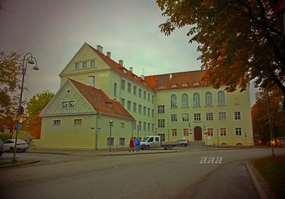 Pelgulinna Basic School on Cross Street. rephoto