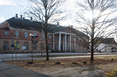 Building of the Estonian Alexandria School rephoto