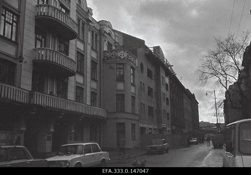 View on Roosikrants Street.
