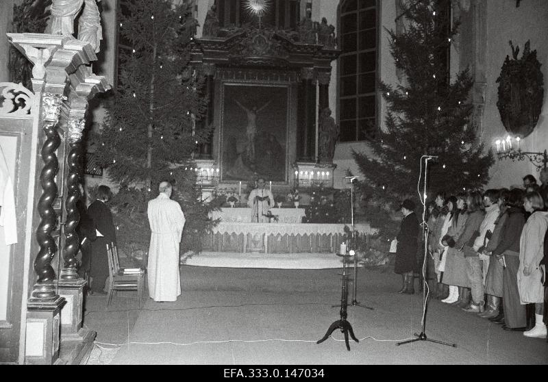 The Archbishop of the Estonian Evangelical Lutheran Church, Kuno Pajula, at the Christmas Service in the Toom Church.