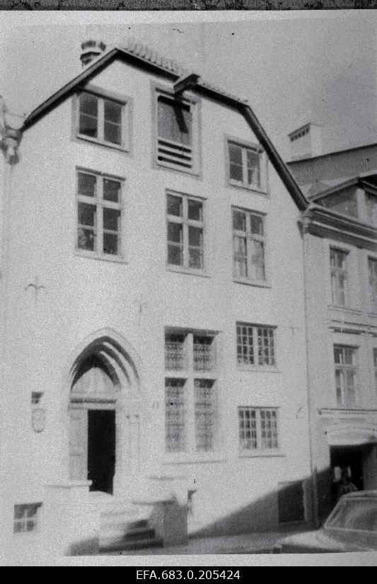 Building Niguliste t 6.