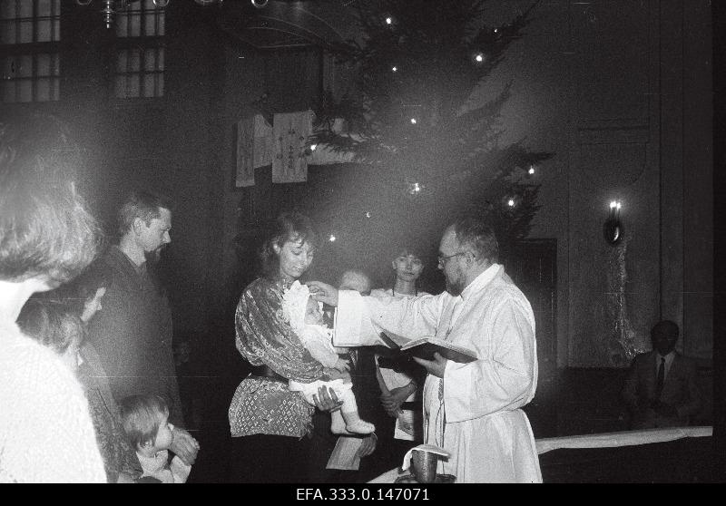 Crossing service in the Church of Kaarl.