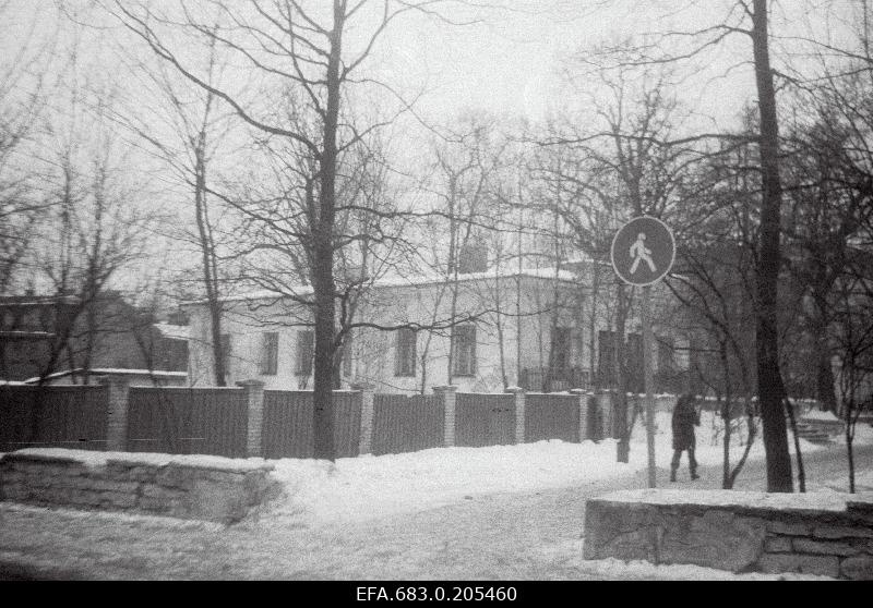 Building on I. Mitšurini Street, former artist Ants Laikmaa ateljee.