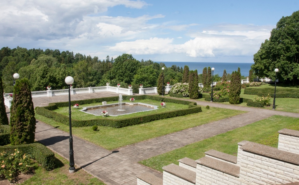 Valley Castle : Estonia rephoto