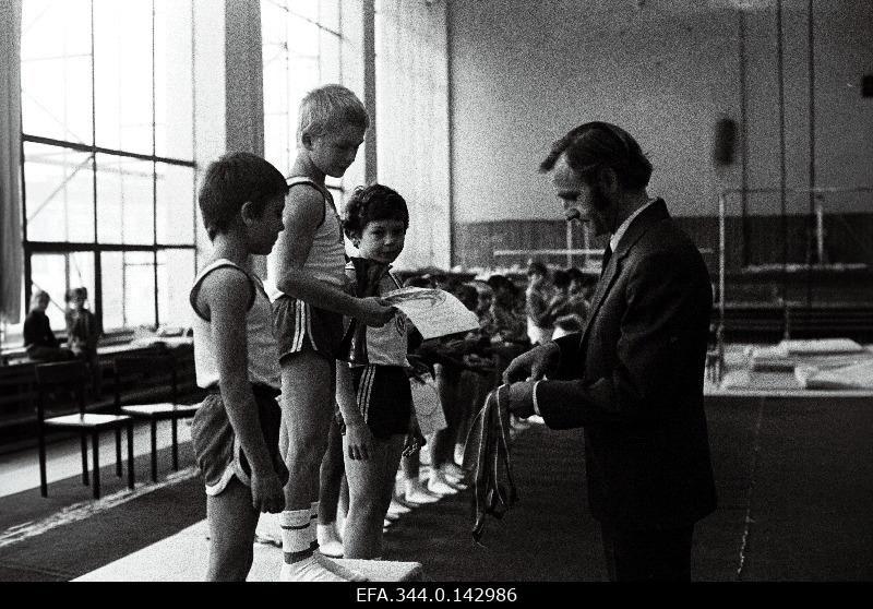 Nikolai Knjazevi, who wins the Avo Liiva award during the competition of the individual sports competition held for the awards of the many republic champions of the most famous Estonian sports contests.