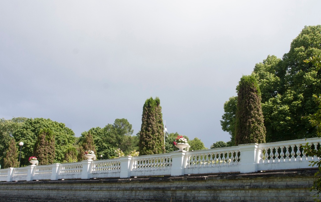 Orus : The castle of the Estonian State Senior in Oru rephoto