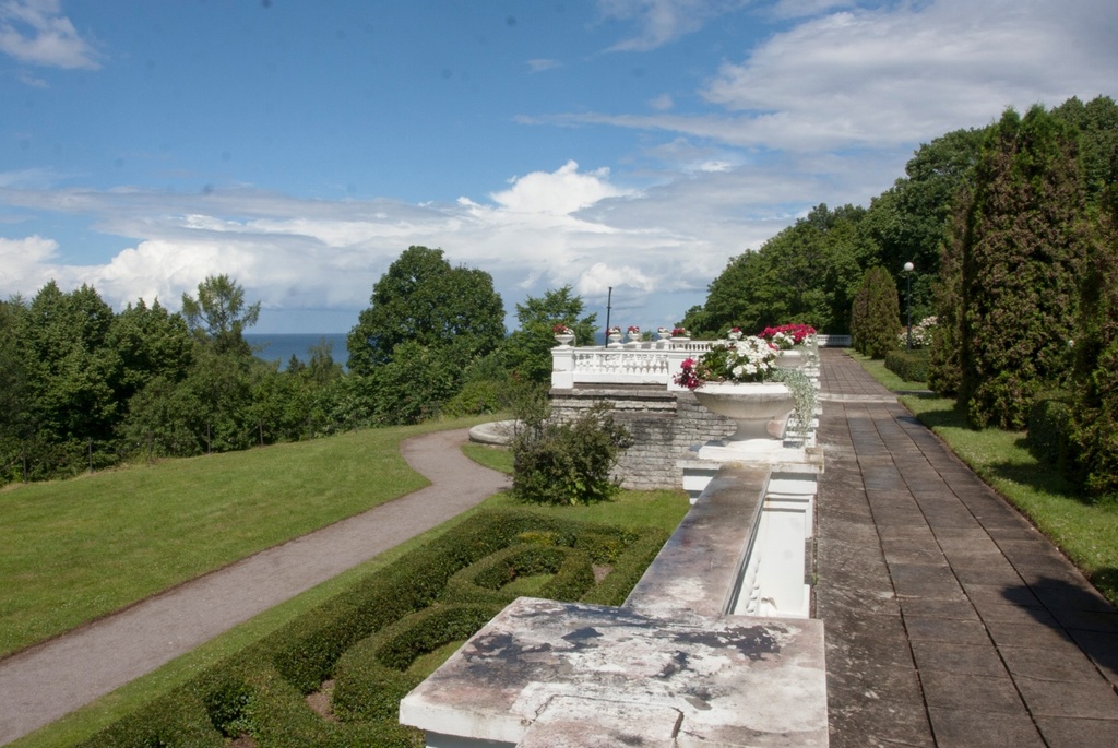 Air park. View of the castle terrace. Instead of roses, there are roses everywhere. rephoto