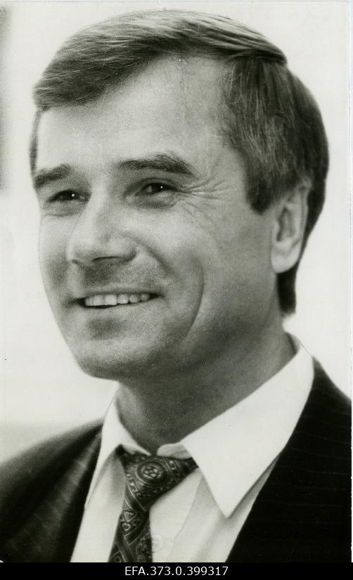 Director of Märjamaa Gymnasium Raivo Heinaru.