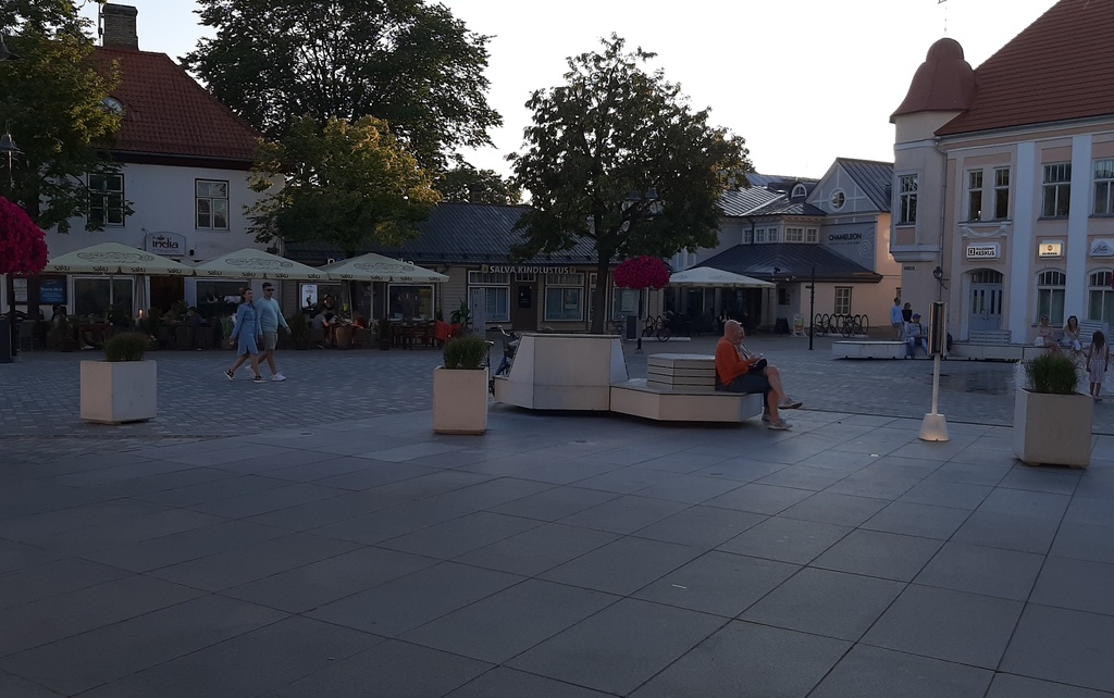 Pritsumeeste paraad Kuressaare kesklinnas rephoto