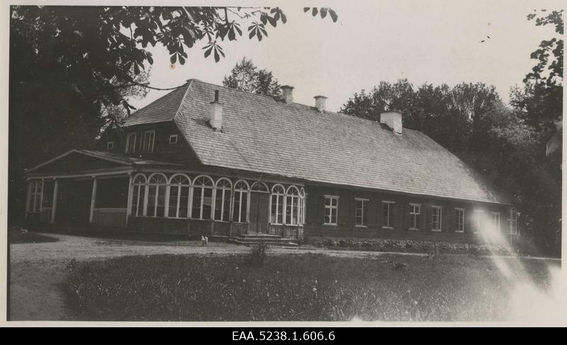 Main building of Vao Manor