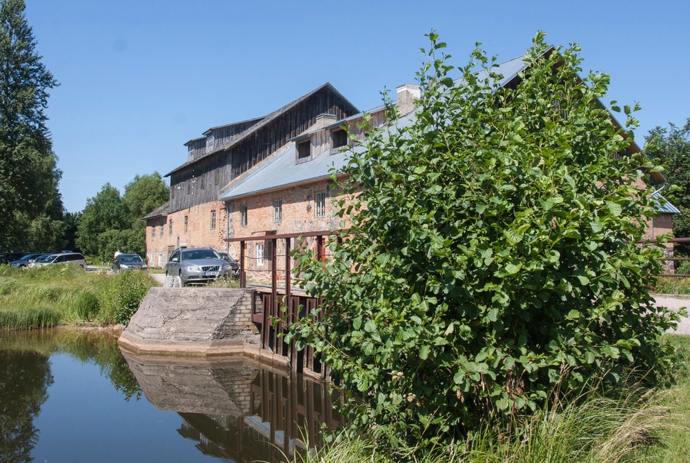 Hellenurme mõisa vesiveski rephoto