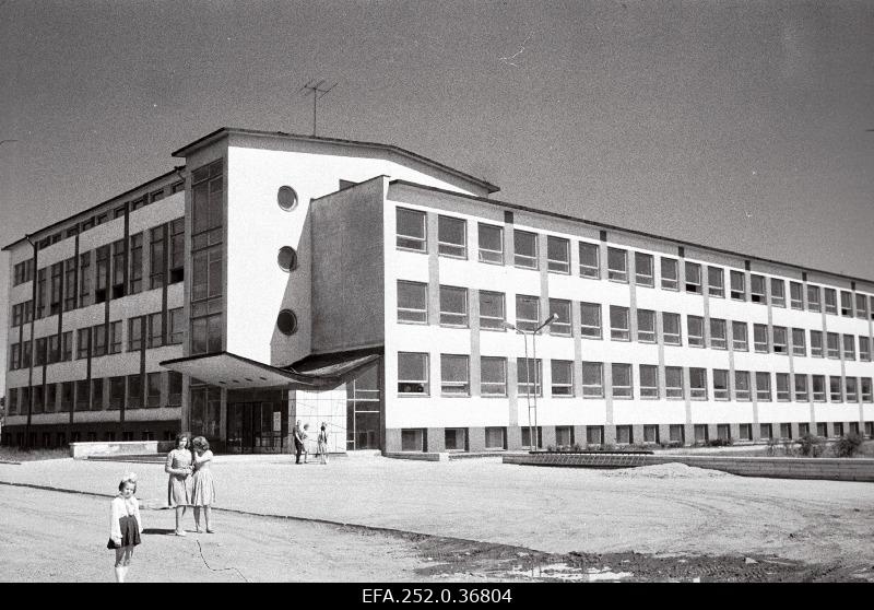 New school house on Mulla Street.