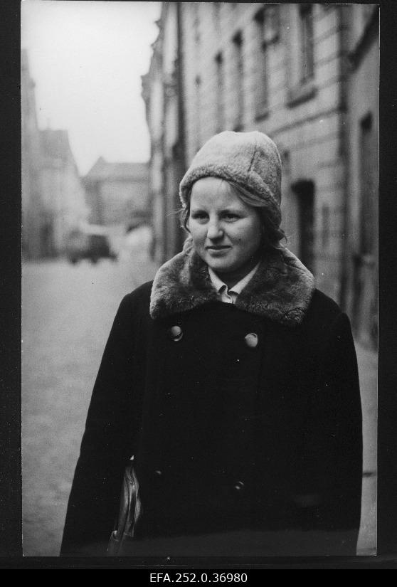 Estonian Cable Armyer of the Factory, Tallinn Polytechnic Institute of Automation and Telemechanics student Heldi Laasik.