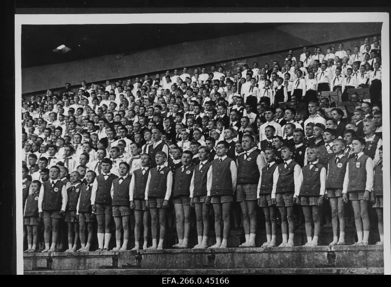 Poistechoirs at the 16th General Song Festival of the Estonian Soviet Union in 1965.