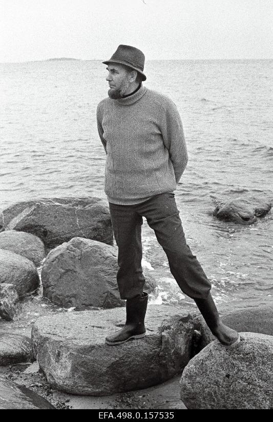 Composer Veljo Tormis on the shore of the Gulf of Kolga.