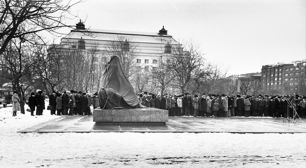 Opening of a. h. Tammsaare monument 78 (01)