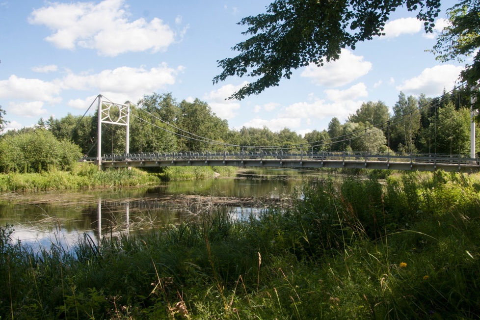 Rippsild Pärnu jõel Kurgja-Suurejõe maanteel rephoto