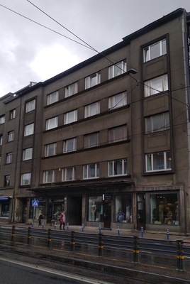 Apartment building with stores in Tallinn, Pärnu mnt 26, view of the building. Architect Eugen Sacharias rephoto