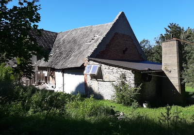 Photo. The water supply of the Nõva waterwater, built up for a locomotive. Black and white. Located: Hm 7975 - Technical monuments of Haapsalu district rephoto