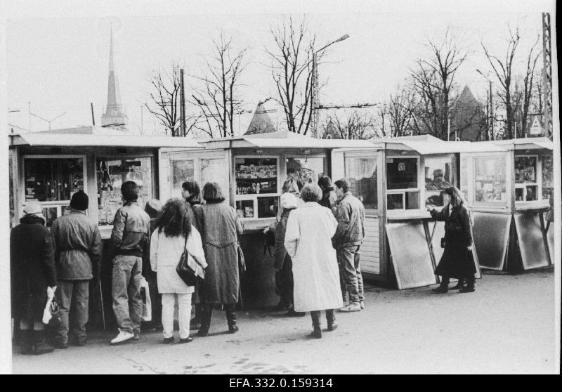 Kioskies near the Baltic Station.