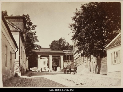 Castle Street and English Bridge  duplicate photo