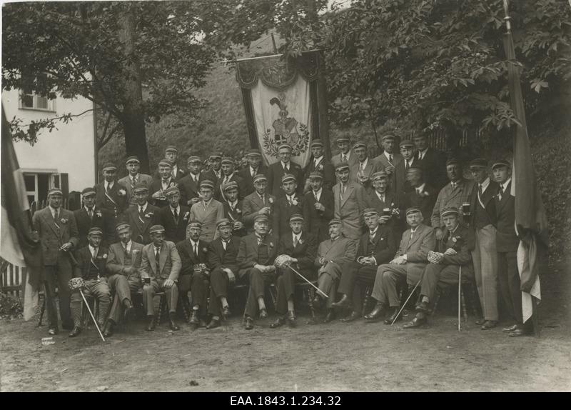Company "Estonia" on the 110th anniversary of the joint photography company of its members