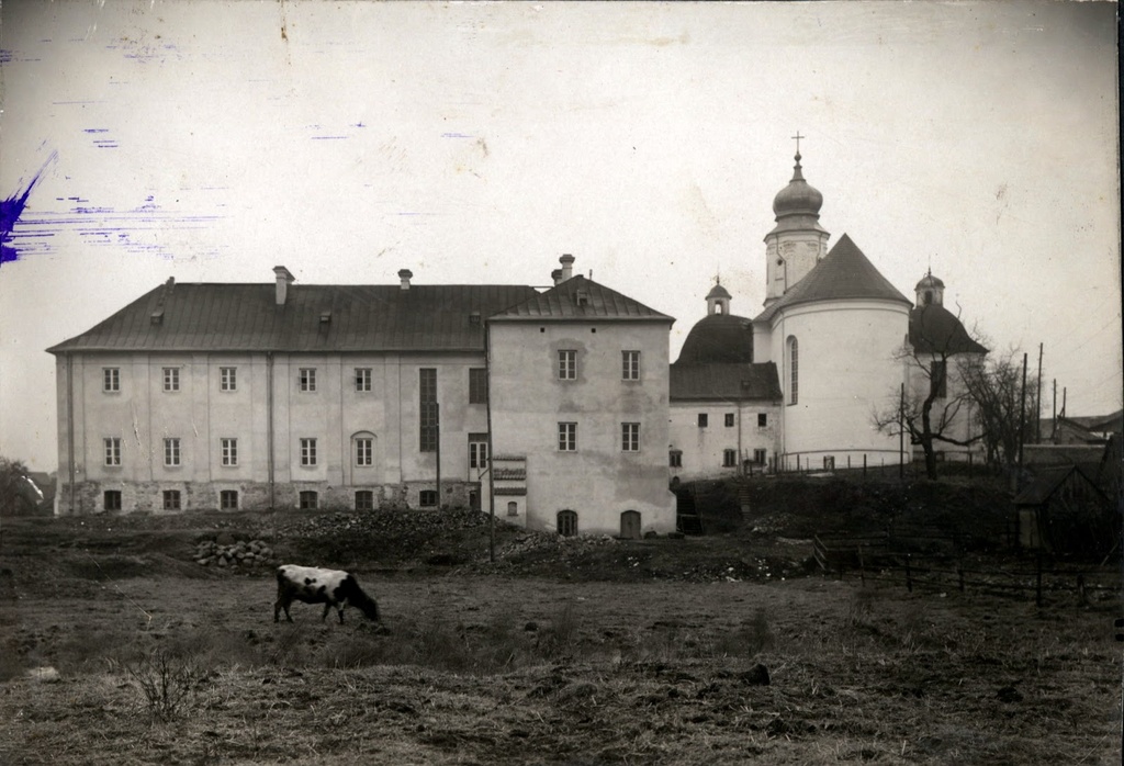 Свята-Троіцкі сабор з былым кляштарам бернардынцаў (Фота захоўваецца ў Слонімскім раённым гісторыка-краязнаўчым музеі)