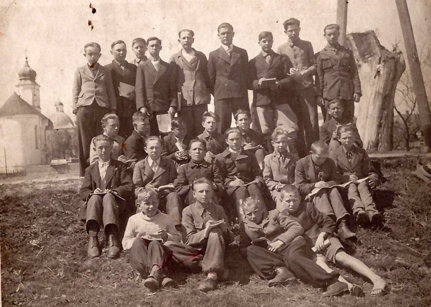 Słonim, Ščara, Bernardynski. Слонім, Шчара, Бэрнардынскі (25.05.1943) - lang